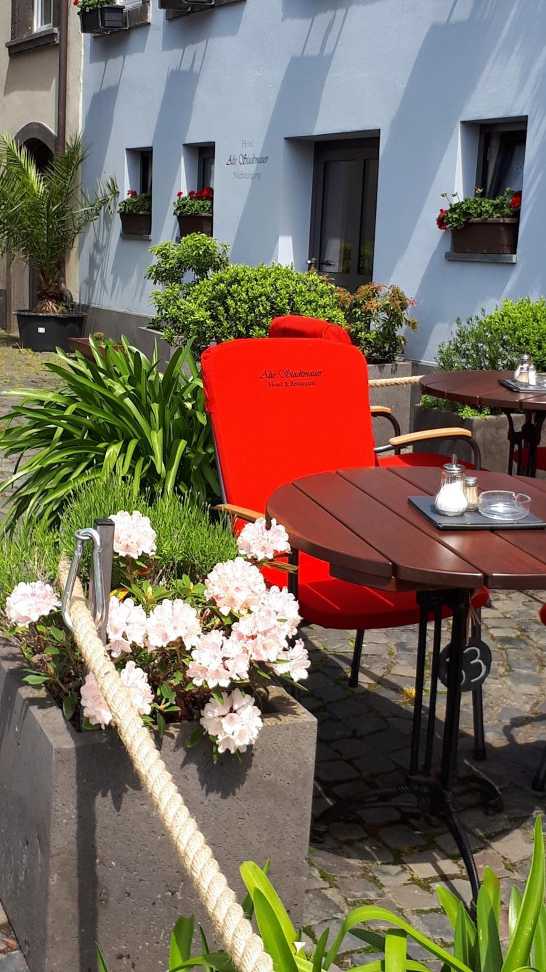 Hotel Restaurant Alte Stadtmauer Байльштайн Экстерьер фото