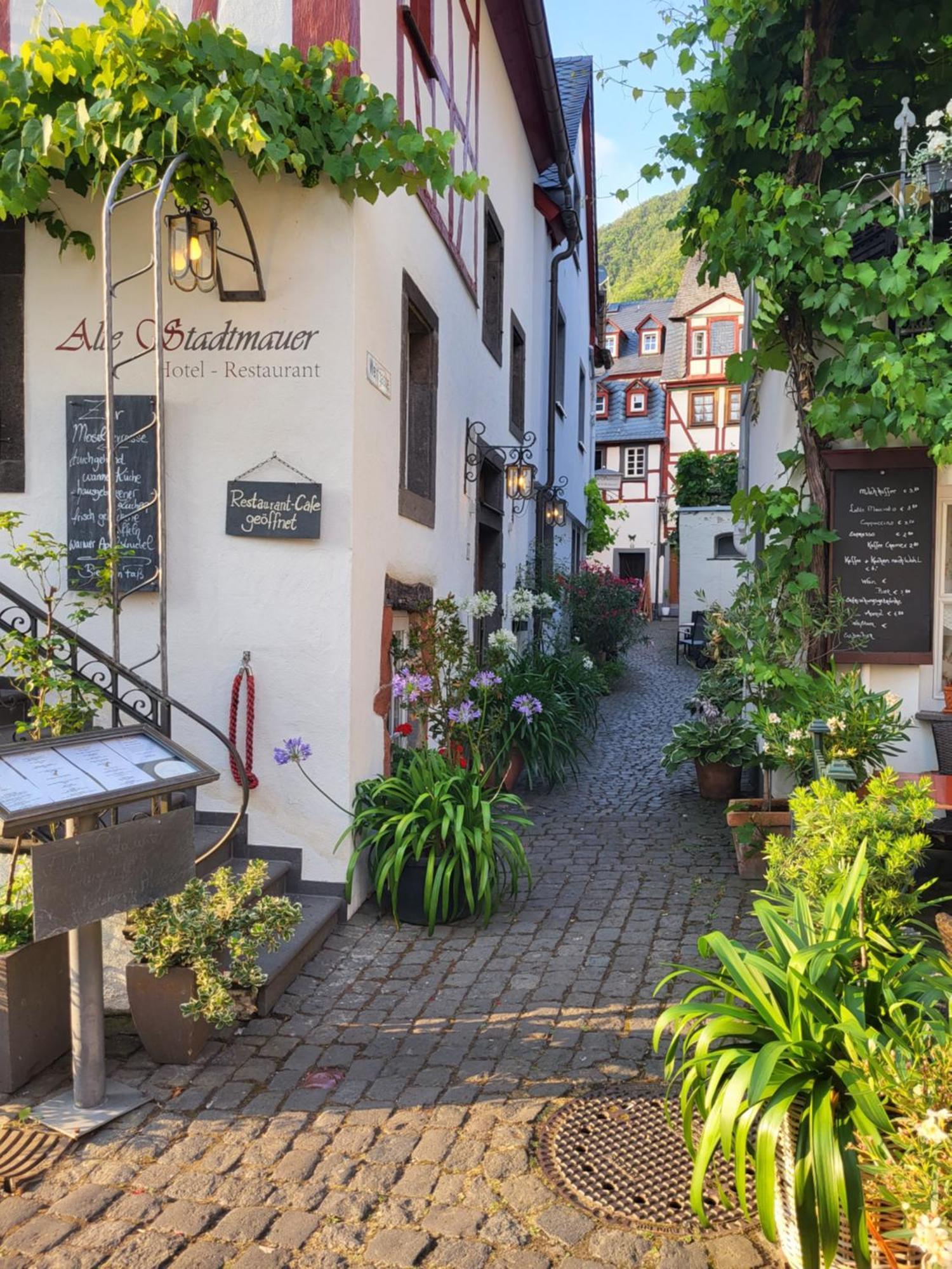 Hotel Restaurant Alte Stadtmauer Байльштайн Экстерьер фото